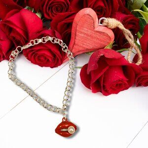 Red Pearly Lips Bracelet